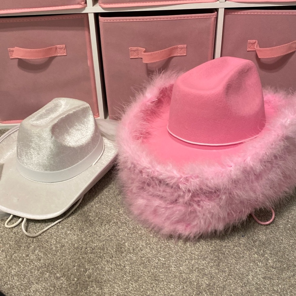 Bachelorette party cowgirl hats bride and bridesmaids